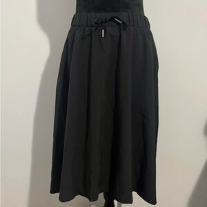 Lululemon, Black, High-low Midi skirt with drawstring and pockets